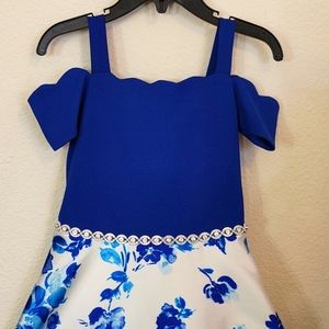 Extraordinary blue and white dress with rhinestones size 5